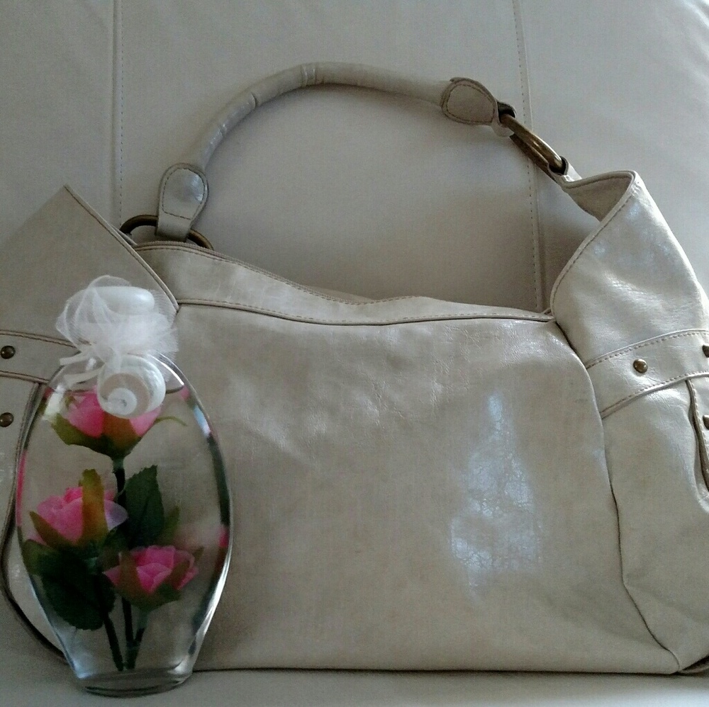 Big cream bag